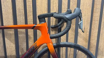 Used Lapierre Xelius SL 7.0 2024 2024 Road & Gravel, Orange — image 7 of 13
