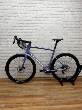 Used Specialized Tarmac SL8 Expert - SRAM Rival AXS 2024 2024 Road & Gravel, Purple — image 4 of 6
