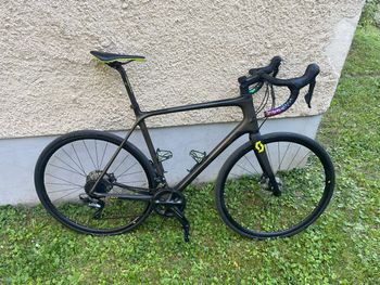 Used Scott Scott Addict 10 Disc 2021 Road & Gravel, Green — image 2 of 14
