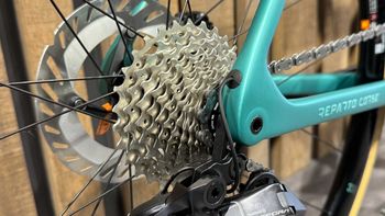 Used Bianchi Specialissima RC Ultegra Di2 12v 2024 Road & Gravel, Nero — image 5 of 16