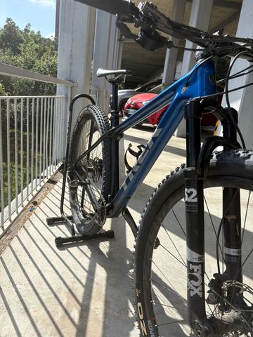 Used Trek Procaliber 9.6 2021 2021 Mountainbike, Blue, 29 — image 5 of 13