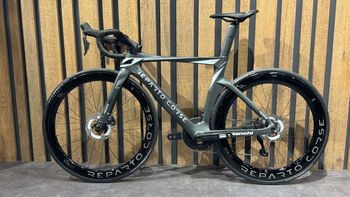 Used Bianchi Bianchi Oltre RC Ultegra Di2 12v 2024 Road & Gravel, Nero — image 10 of 15