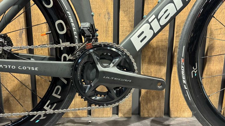 Used Bianchi Bianchi Oltre RC Ultegra Di2 12v 2024 Road & Gravel, Nero — image 2 of 15