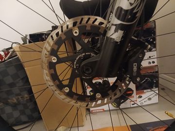 Tweedehands Orbea WILD H10 2023 2023 Mountainbike — afbeelding 9 van 13