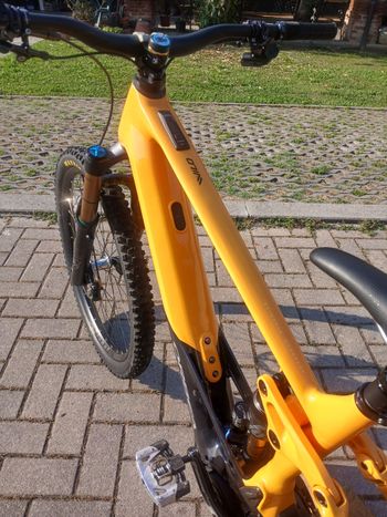 Used Orbea WILD H10 2023 2023 Mountainbike, Orange, 29 — image 4 of 7