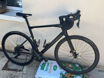 Used BMC Roadmachine 01 AMP THREE 2024 2024 Road & Gravel