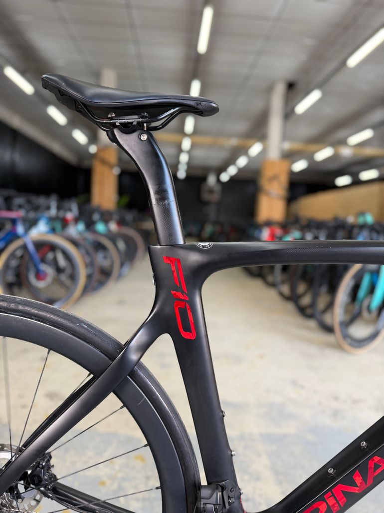 Used Pinarello Dogma F10 Di2 Carbon 2020 Road & Gravel, Black — image 9 of 24