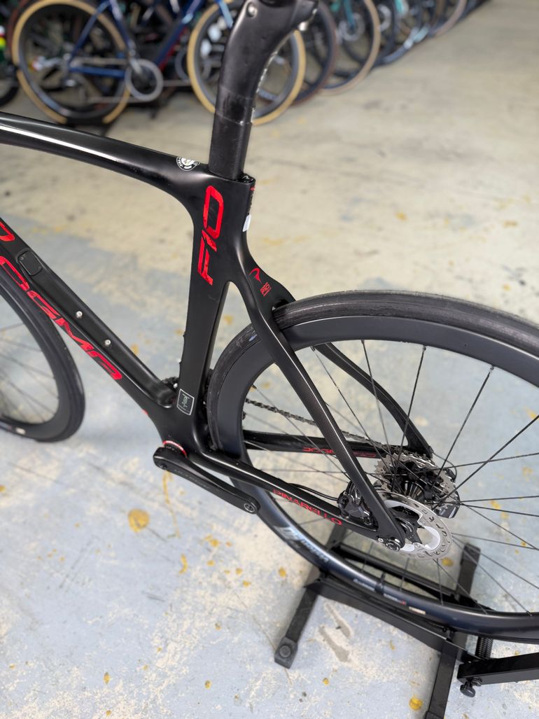 Used Pinarello Dogma F10 Di2 Carbon 2020 Road & Gravel, Black — image 22 of 24