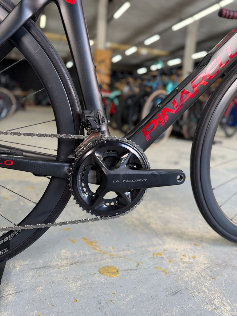 Used Pinarello Dogma F10 Di2 Carbon 2020 Road & Gravel, Black — image 11 of 24