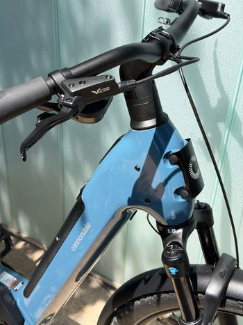 Used Cannondale Tesoro Shimano CUES Di2 2025 Mountainbike, Blue — image 20 of 24