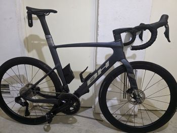 Used BH AEROLIGHT 8.0 2025 2025 Route & Gravel