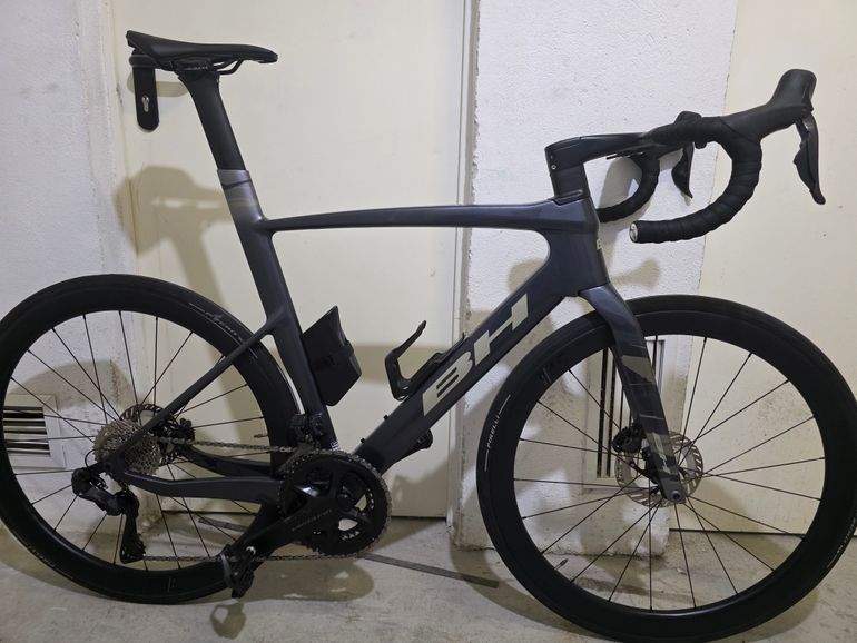 Used BH AEROLIGHT 8.0 2025 2025 Road & Gravel — image 1 of 7