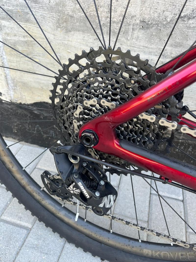 Used Trek Procaliber 9.7 2020 2020 Mountainbike, Red, 27.5, 29 — image 5 of 8
