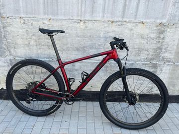 Used Trek Procaliber 9.7 2020 2020 Mountainbike, Red, 27.5, 29 — image 1 of 8