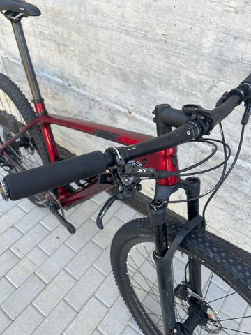 Used Trek Procaliber 9.7 2020 2020 Mountainbike, Red, 27.5, 29 — image 4 of 8