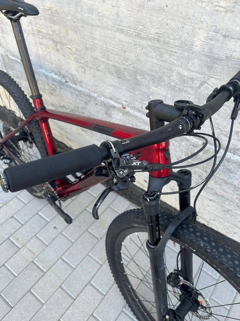 Used Trek Procaliber 9.7 2020 2020 Mountainbike, Red, 27.5, 29 — image 4 of 8