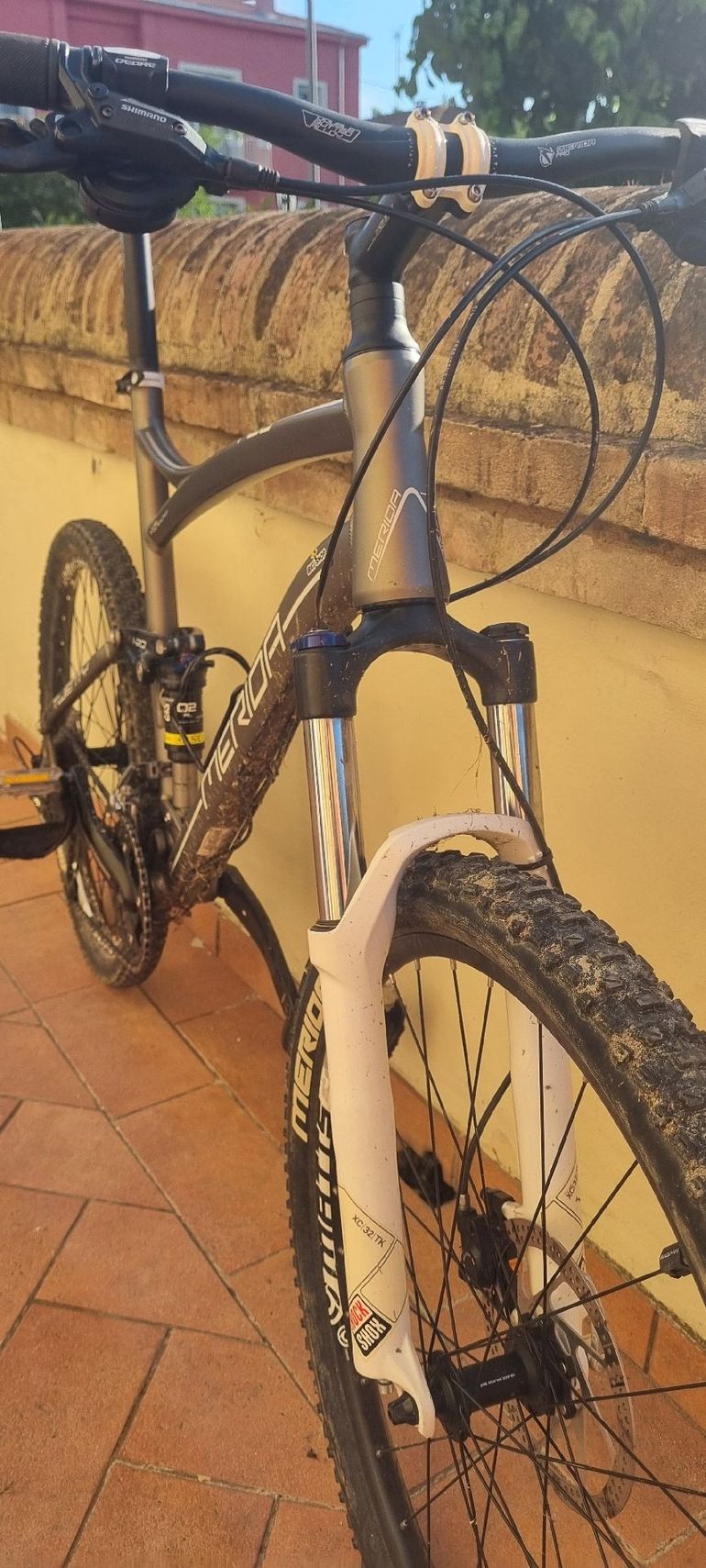 Used Merida One-twenty Shimano Deore XT 2012 Mountainbike, Light Gray — image 4 of 7