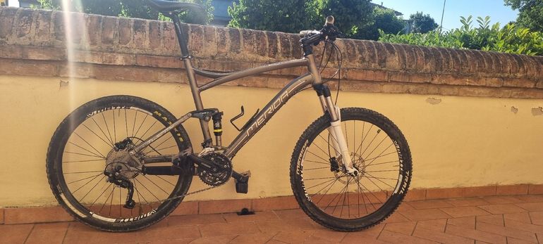 Used Merida One-twenty Shimano Deore XT 2012 Mountainbike, Light Gray — image 2 of 7