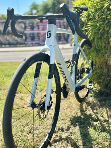 Used Scott Addict SRAM Force eTap AXS 2024 Road & Gravel, Blue — image 2 of 9