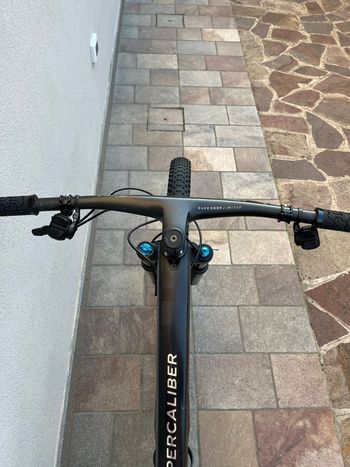 Used Trek Supercaliber SRAM GX Eagle AXS 2023 Mountainbike, Black — image 10 of 14