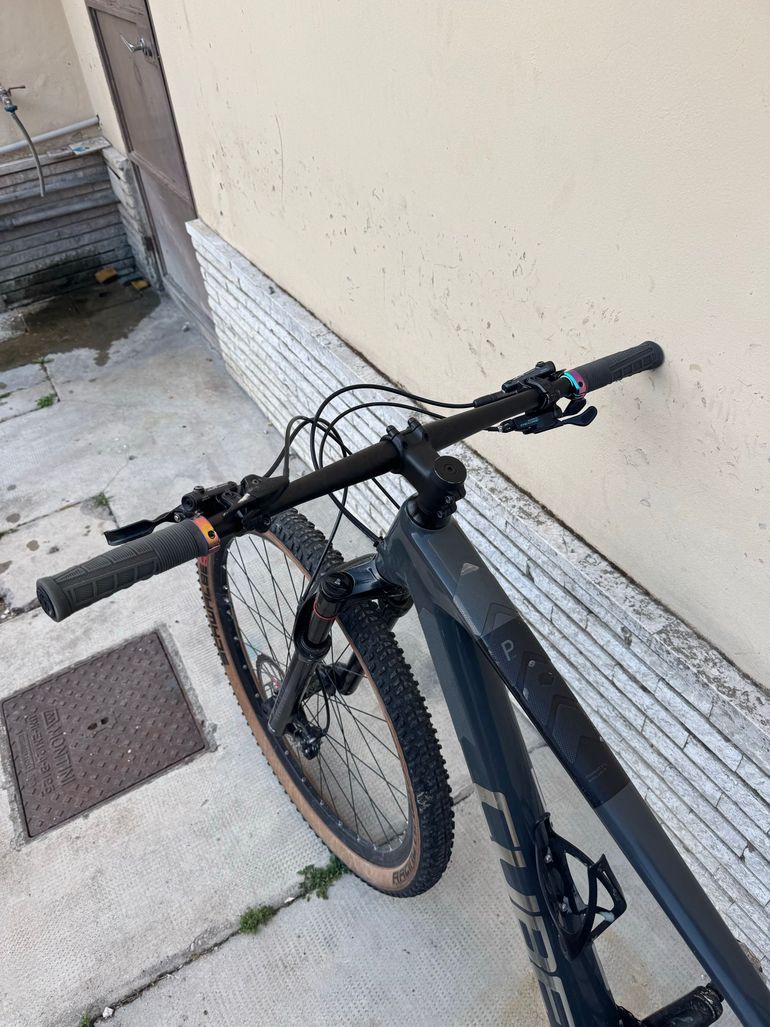 Used CUBE REACTION C:62 PRO 2024 2024 Mountainbike, Light Gray, 29 — image 6 of 12