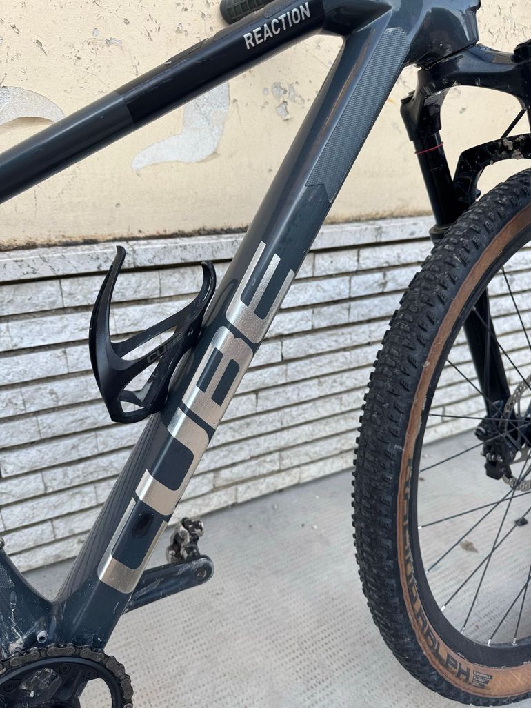 Used CUBE REACTION C:62 PRO 2024 2024 Mountainbike, Light Gray, 29 — image 11 of 12
