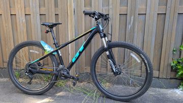 GT Avalanche Expert 2018 2018 Mountainbike usato, Nero — immagine 1 di 7