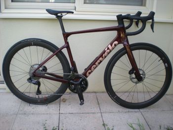 Used Cervélo Caledonia Shimano Ultegra Di2 (12 Speed) 2025 Road & Gravel, Red — image 2 of 8