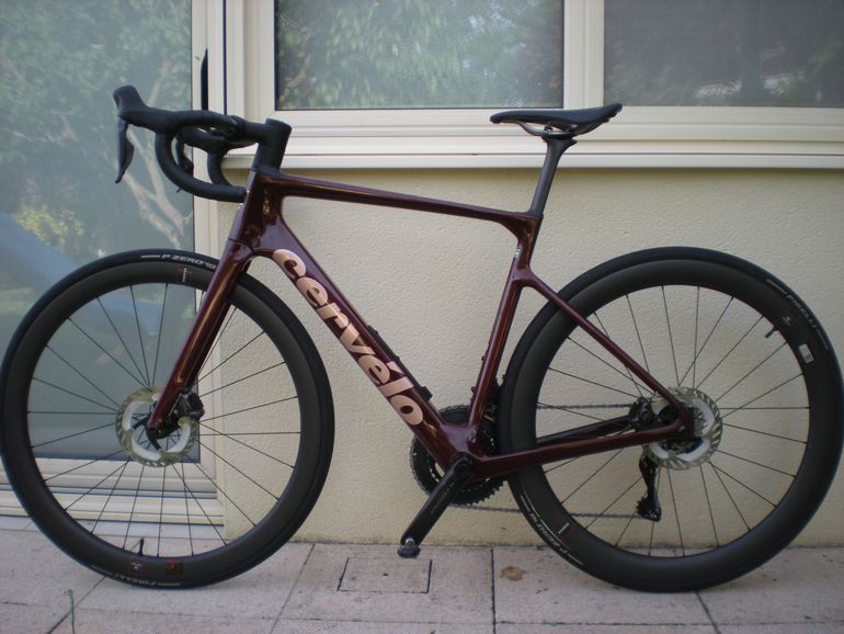 Used Cervélo Caledonia Shimano Ultegra Di2 (12 Speed) 2025 Road & Gravel, Red — image 1 of 8
