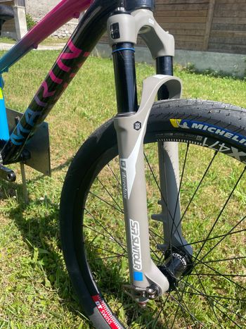 Used Marin Alcatraz 2024 2024 Mountainbike, Black, 26 — image 3 of 6