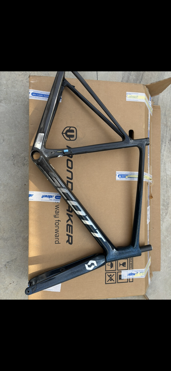 Used Scott Addict RC Pro 2024 Frameset 2024 Road & Gravel, Blue — image 7 of 8