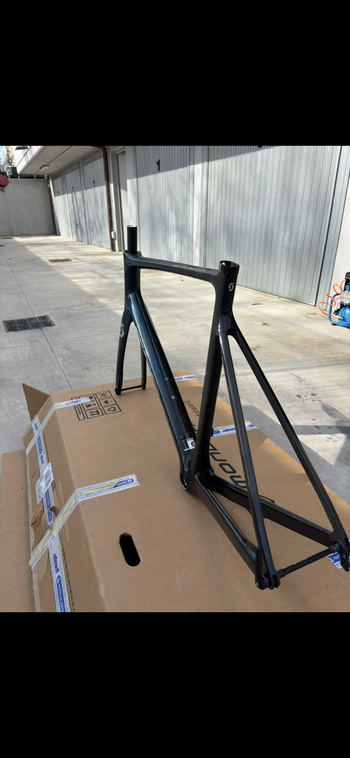Used Scott Addict RC Pro 2024 Frameset 2024 Road & Gravel, Blue — image 2 of 8