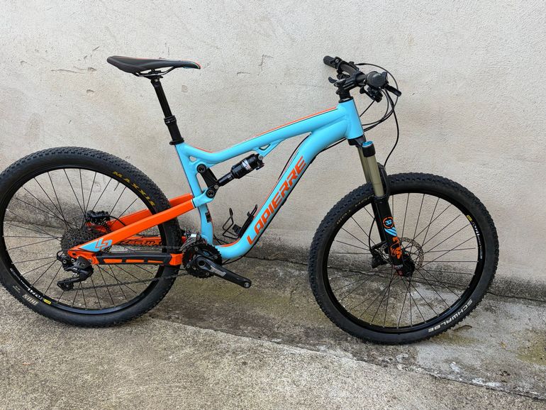 Used Lapierre Zesty Shimano Deore XT 2017 Mountainbike, Blue — image 1 of 5