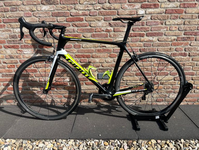 Used Giant TCR Advanced 1 2016 2016 Road & Gravel, Black — image 2 of 8