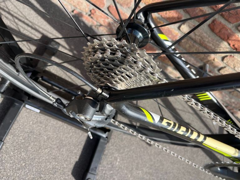 Used Giant TCR Advanced 1 2016 2016 Road & Gravel, Black — image 4 of 8