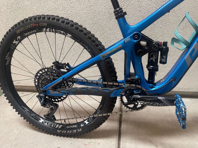 Used Pivot SWITCHBLADE Ride X01 Special 2023 2023 Mountainbike, Blue, 29 — image 6 of 16