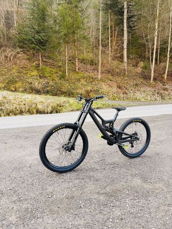 Used Santa Cruz V10 DH S / Carbon CC / 27.5 2021 2021 Mountainbike, Black, 27.5 — image 4 of 10