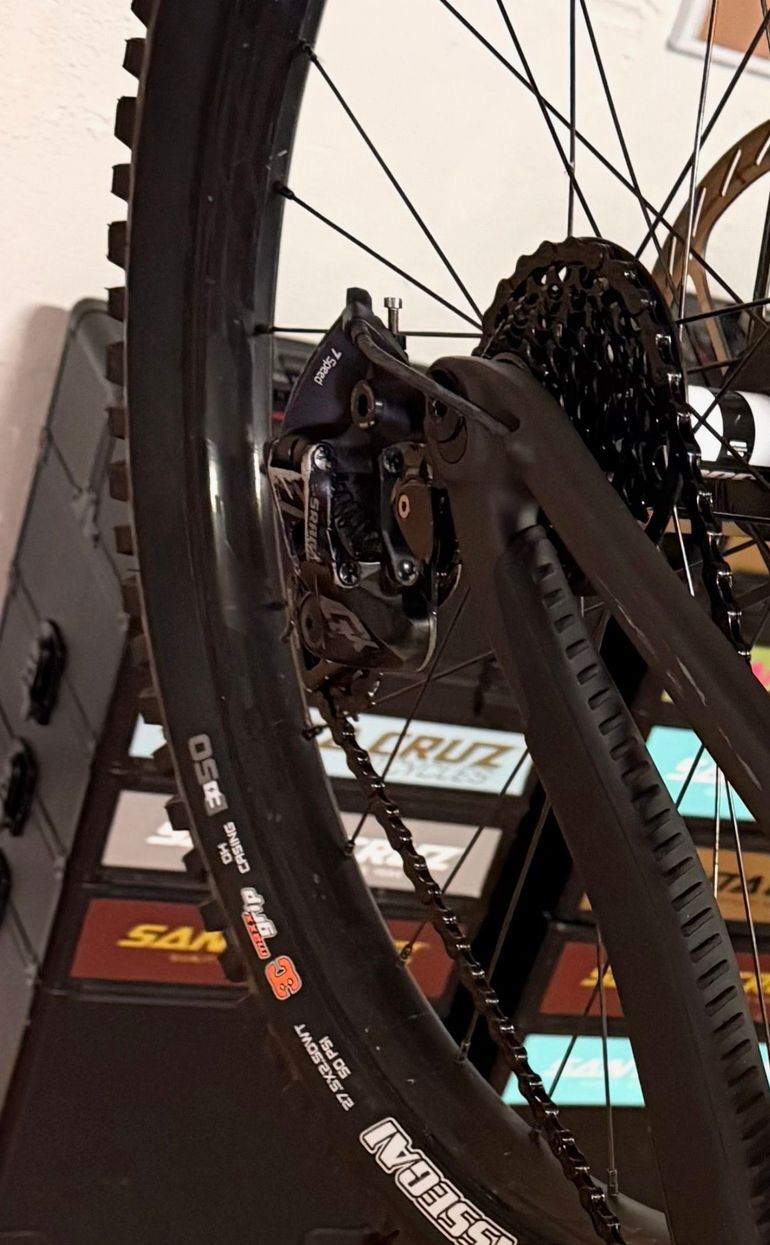 Used Santa Cruz V10 DH S / Carbon CC / 27.5 2021 2021 Mountainbike, Black, 27.5 — image 10 of 10