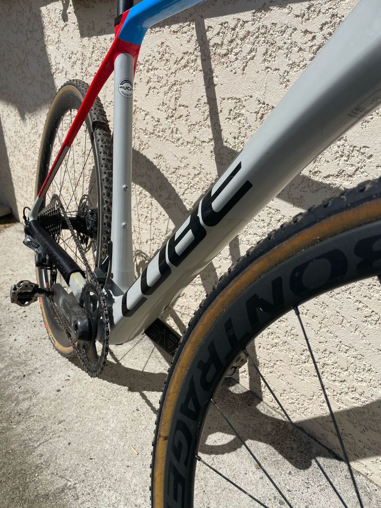 Used CUBE CROSS RACE C:62 SL 2022 2022 Road & Gravel, Hellgrau — image 6 of 11