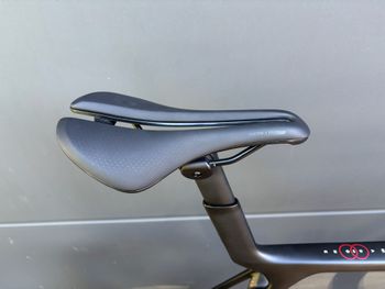 Used Trek Madone SL 7 Gen 8 2025 2025 Road & Gravel, Black — image 8 of 16