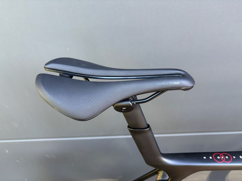 Used Trek Madone SL 7 Gen 8 2025 2025 Road & Gravel, Black — image 8 of 16