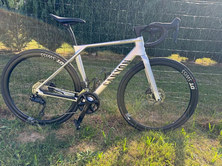 Used Canyon Endurace CF SLX 7 Di2 2026 2026 Road & Gravel, Light Gray — image 3 of 3