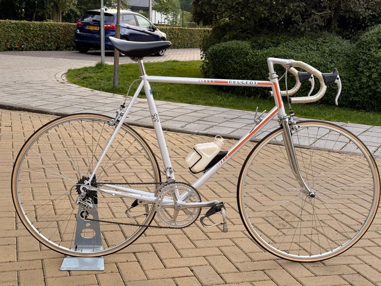 Used Peugeot Ph12-D 1982 Road & Gravel, White — image 1 of 8