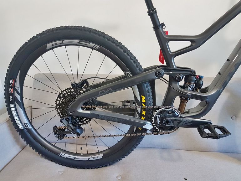 Used Niner NINER RIP 9 RDO GX Eagle FOX Factory DT SWISS F535  FSA I29 Carbon 2023 Mountainbike, Black — image 5 of 61