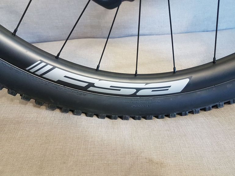 Used Niner NINER RIP 9 RDO GX Eagle FOX Factory DT SWISS F535  FSA I29 Carbon 2023 Mountainbike, Black — image 43 of 61