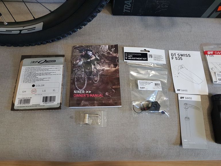 Used Niner NINER RIP 9 RDO GX Eagle FOX Factory DT SWISS F535  FSA I29 Carbon 2023 Mountainbike, Black — image 54 of 61