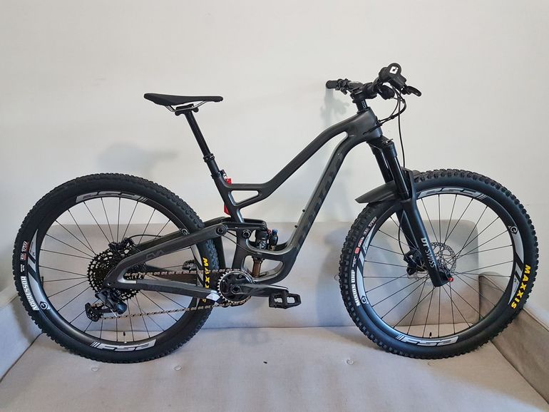 Used Niner NINER RIP 9 RDO GX Eagle FOX Factory DT SWISS F535  FSA I29 Carbon 2023 Mountainbike, Black — image 1 of 61