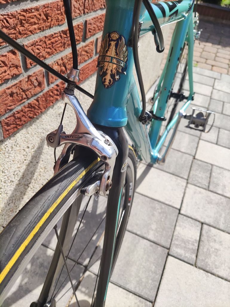 Used Bianchi Bianchi SL3 Lite Alloy RC Ultegra 2010 Road & Gravel, Green — image 10 of 15