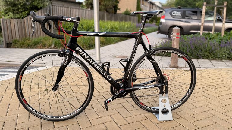 Used Pinarello FP Quattro Easy-Fit Force / Rival Bike 2013 2013 Road & Gravel, Nero — image 2 of 8