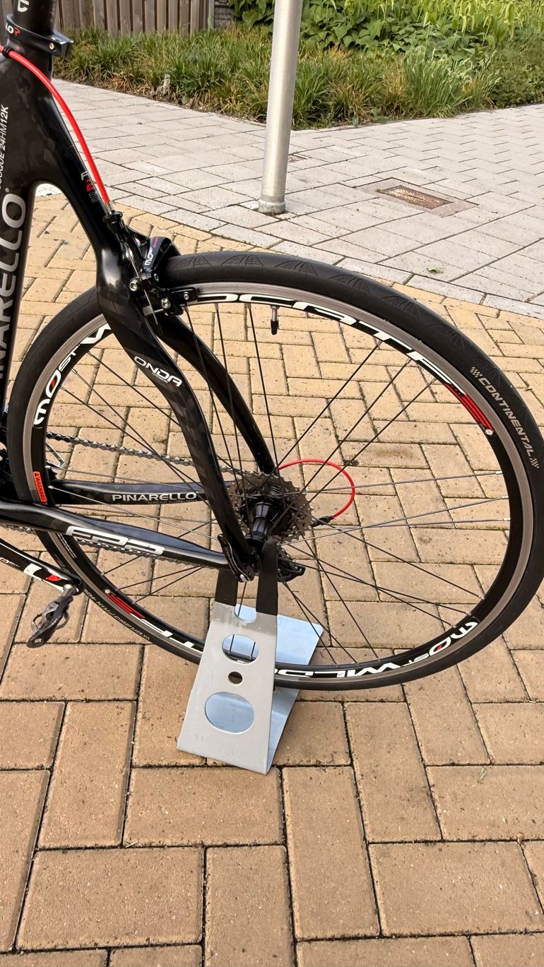 Used Pinarello FP Quattro Easy-Fit Force / Rival Bike 2013 2013 Road & Gravel, Nero — image 8 of 8